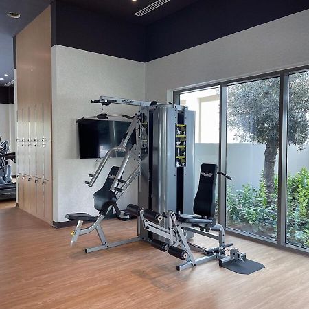 Elegant 4-Bedroom Apartment Perfect For Families In Dubai Creek Harbour Exterior photo