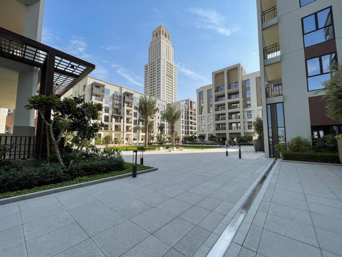 Elegant 4-Bedroom Apartment Perfect For Families In Dubai Creek Harbour Exterior photo