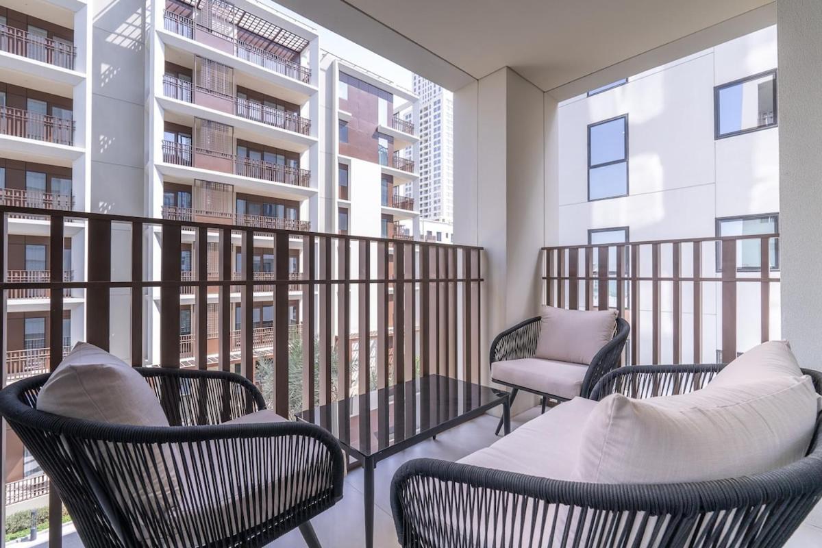 Elegant 4-Bedroom Apartment Perfect For Families In Dubai Creek Harbour Exterior photo