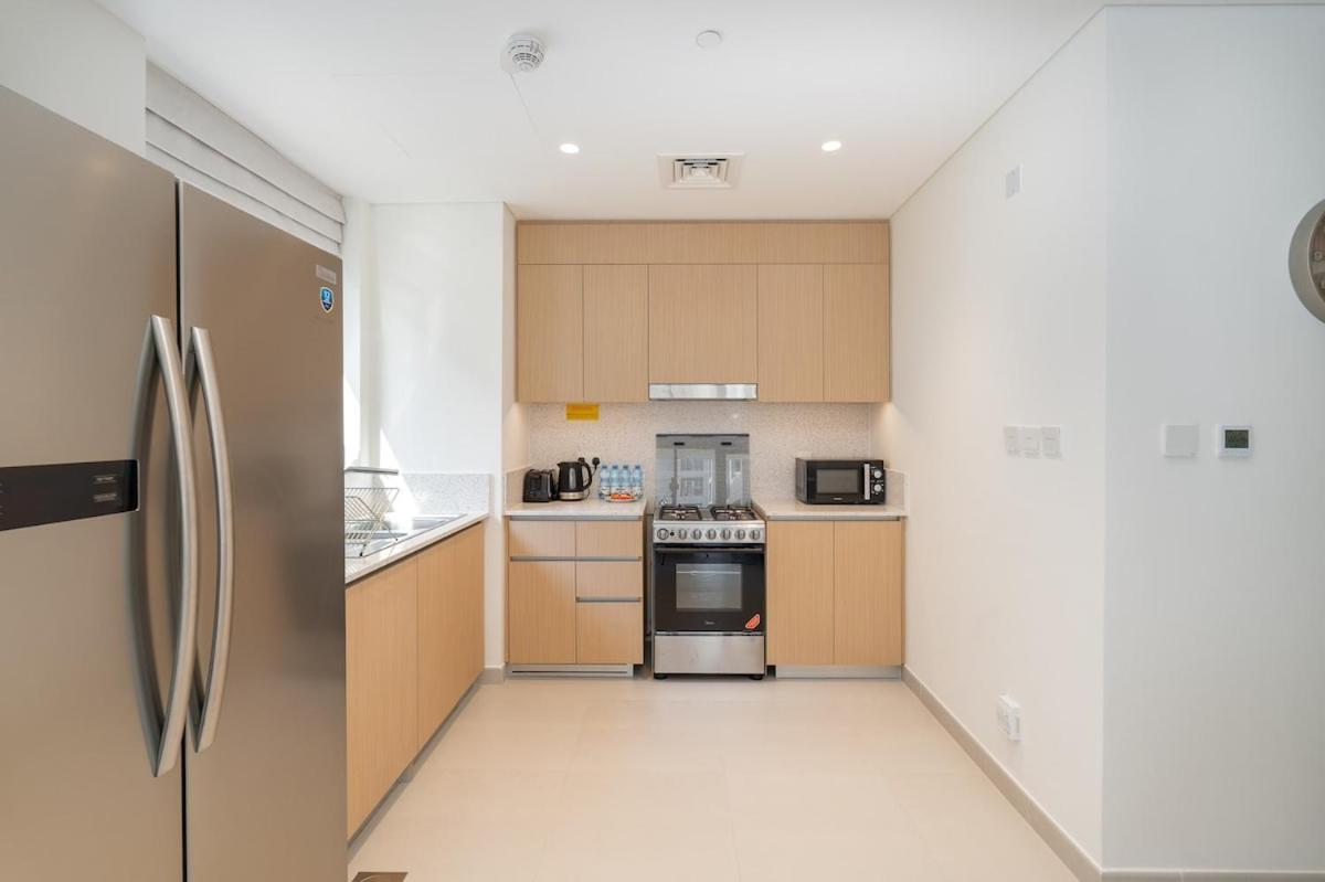 Elegant 4-Bedroom Apartment Perfect For Families In Dubai Creek Harbour Exterior photo