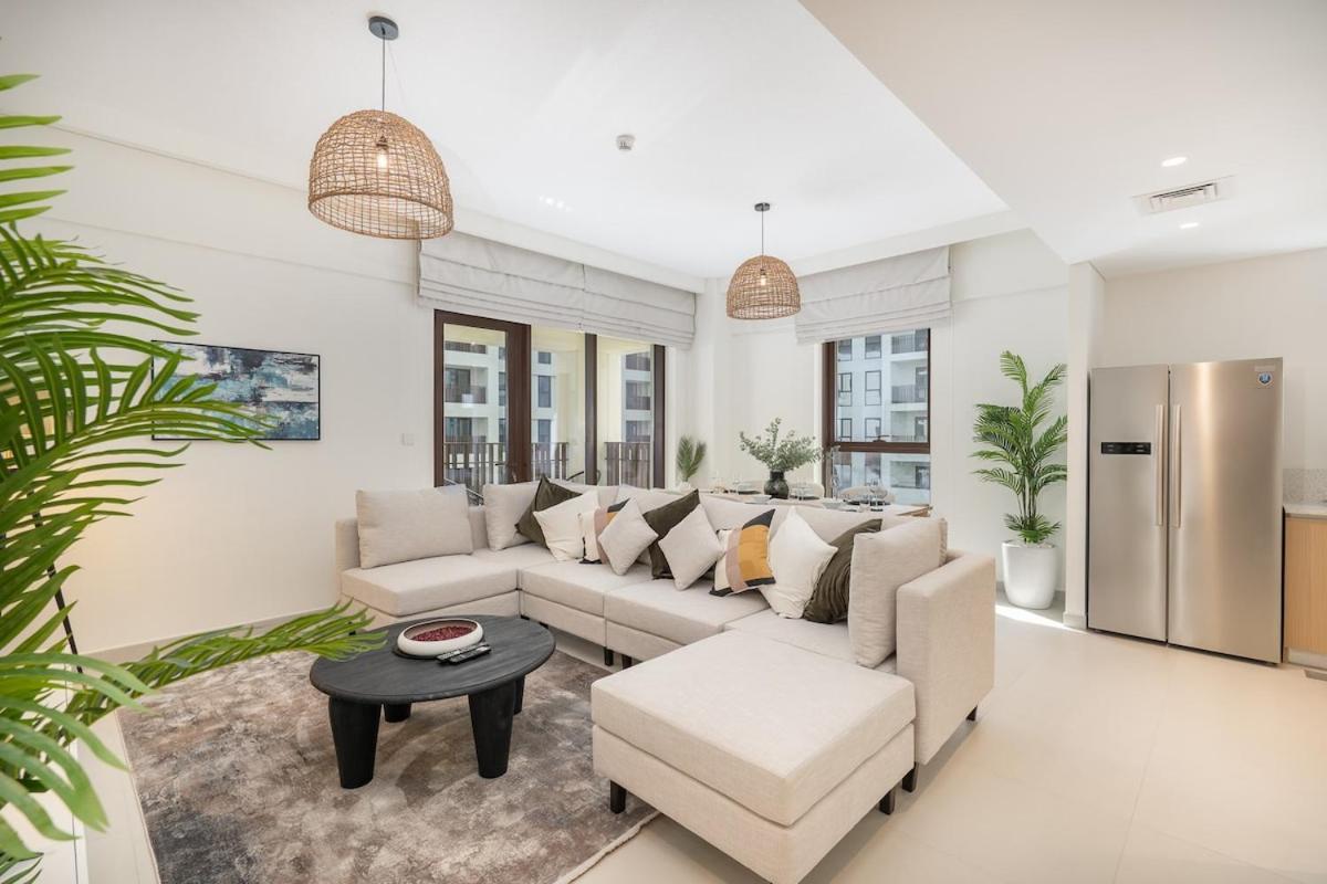 Elegant 4-Bedroom Apartment Perfect For Families In Dubai Creek Harbour Exterior photo